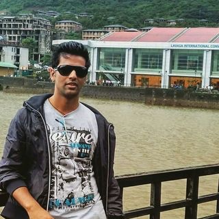 Pandit Aditya Lohiya